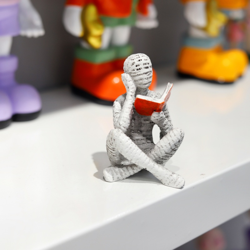 1Pc, Reading Paper Pulp Woman  - đánh giá và giá Office Desk Tech Accessories
